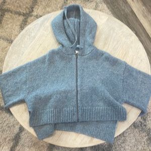 Brand New Zara Soft Wool Cropped Hoodie Sweater Zip